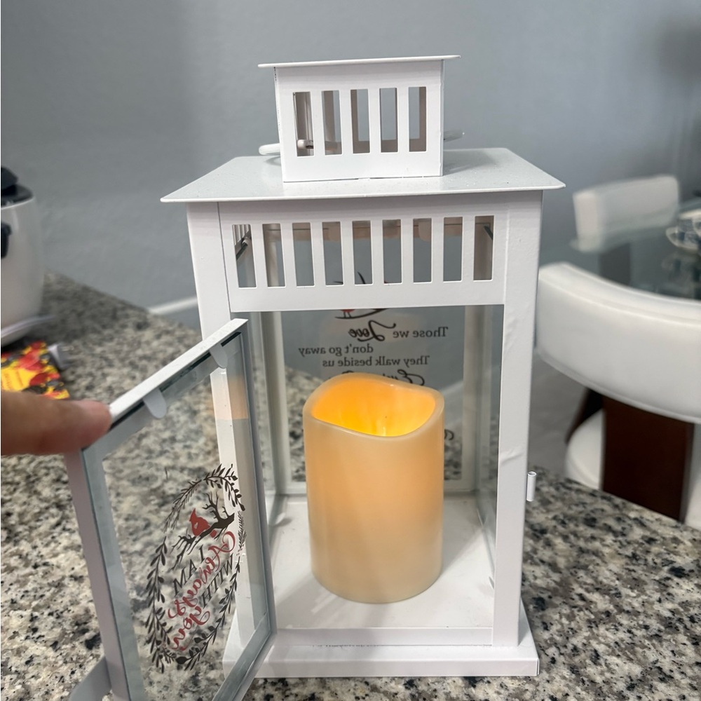 White Memorial Lantern with flickering LED candle - Picture 10 of 11